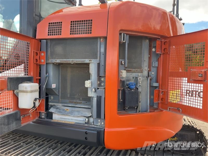 Hitachi ZX225USLC-7 Tracked Excavator Bageri gusjeničari