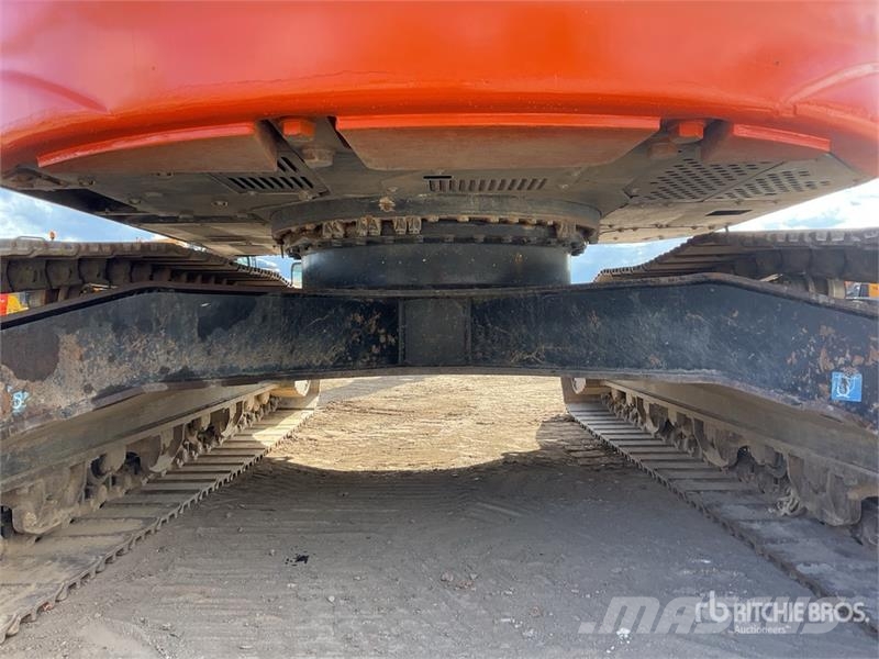 Hitachi ZX225USLC-7 Tracked Excavator Bageri gusjeničari