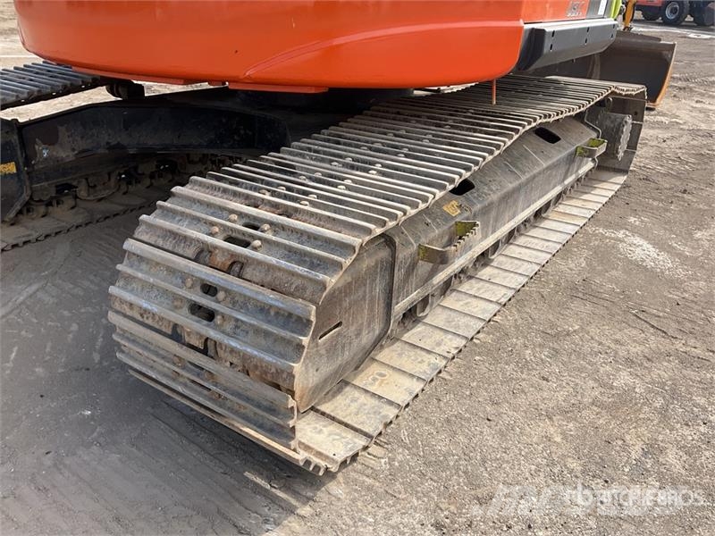 Hitachi ZX225USLC-7 Tracked Excavator Bageri gusjeničari