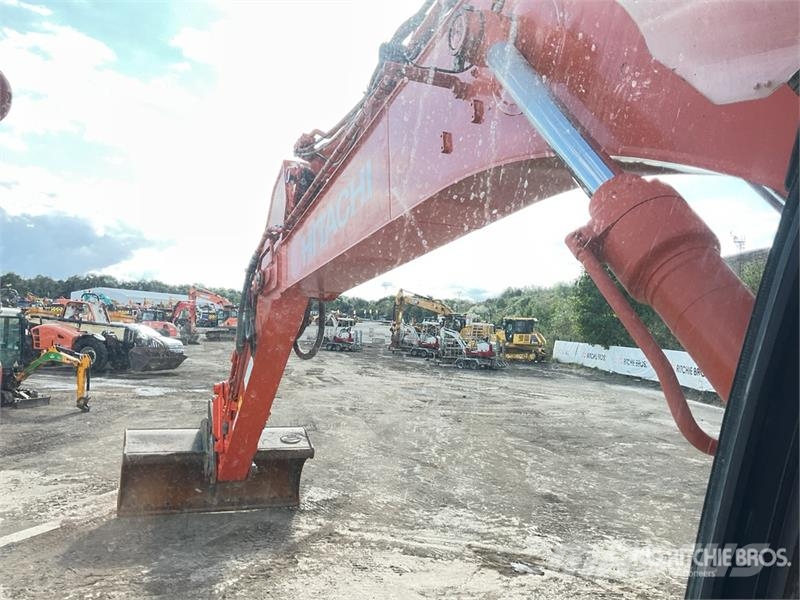 Hitachi ZX225USLC-7 Tracked Excavator Bageri gusjeničari