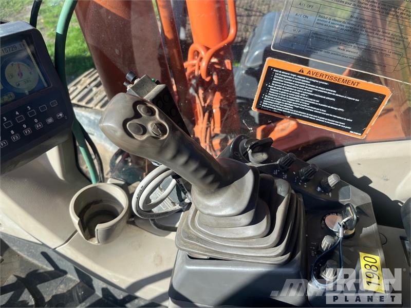 Hitachi ZX250LCN-3 Tracked Excavator حفارات زحافة