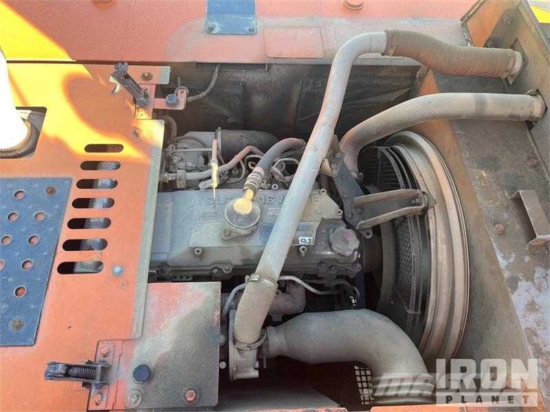 Hitachi ZX250LCN-3 Tracked Excavator حفارات زحافة