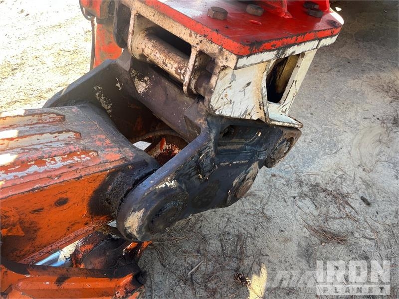 Hitachi ZX250LCN-3 Tracked Excavator حفارات زحافة