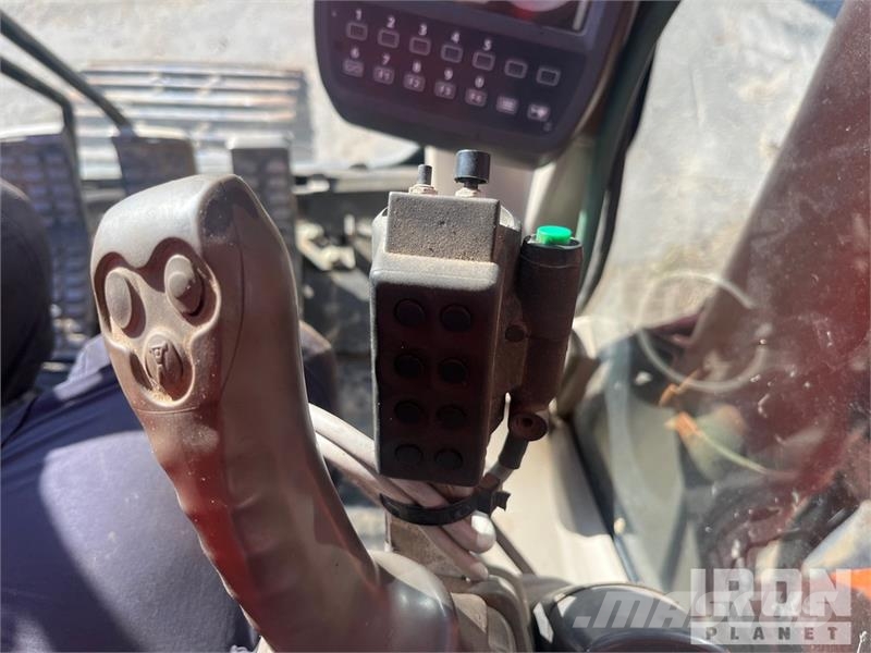 Hitachi ZX250LCN-3 Tracked Excavator حفارات زحافة