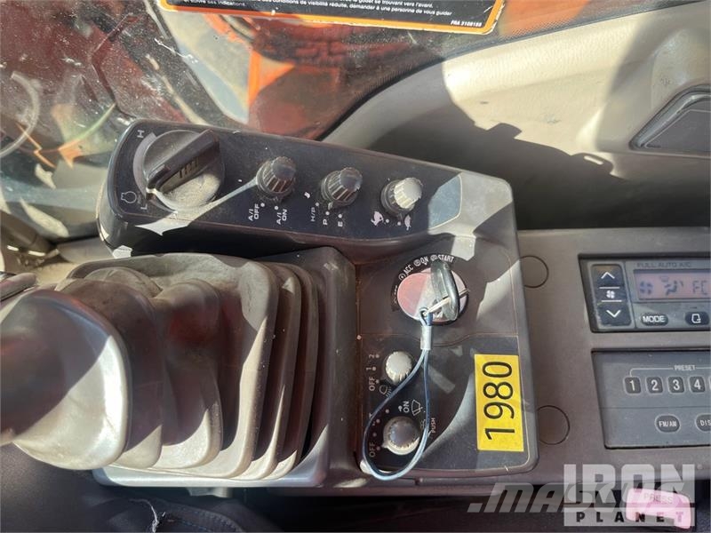 Hitachi ZX250LCN-3 Tracked Excavator حفارات زحافة