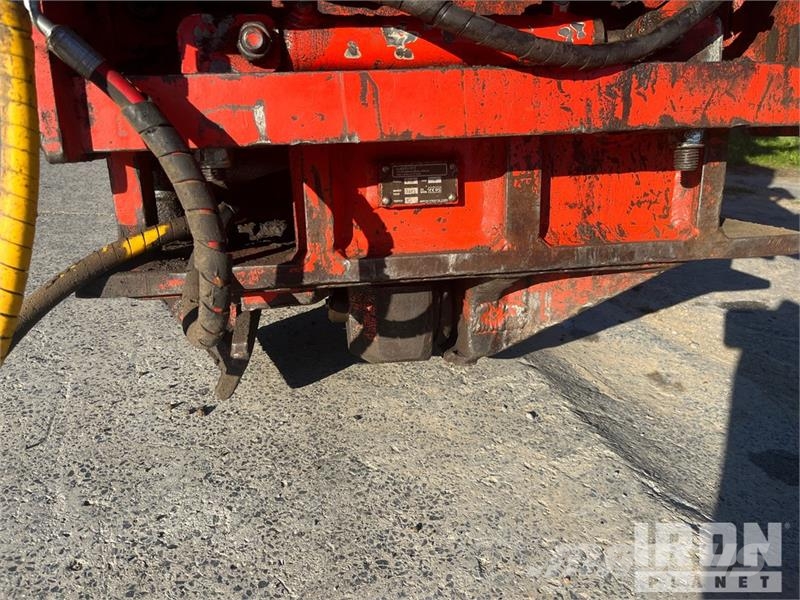 Hitachi ZX250LCN-3 Tracked Excavator حفارات زحافة