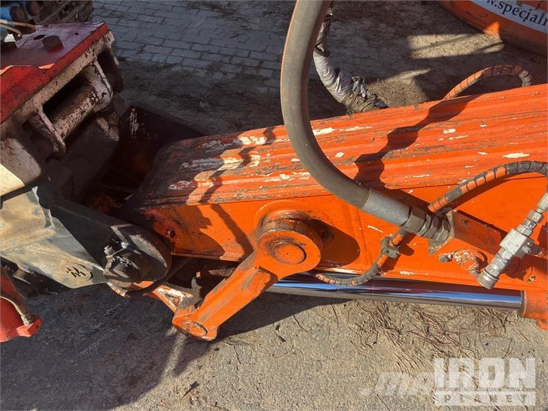 Hitachi ZX250LCN-3 Tracked Excavator حفارات زحافة