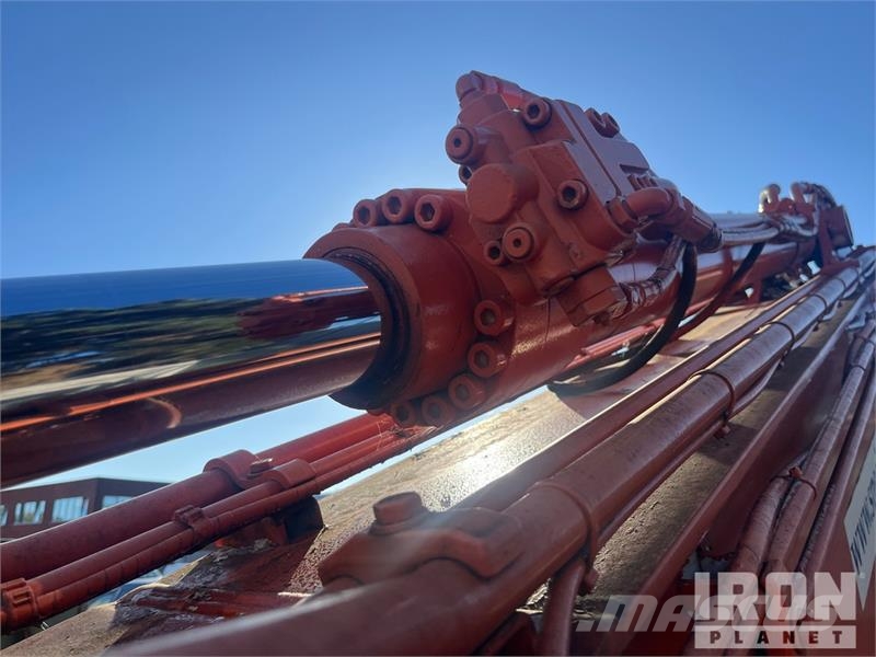 Hitachi ZX250LCN-3 Tracked Excavator حفارات زحافة