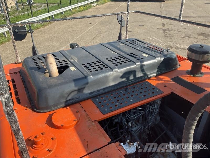 Hitachi ZX260LC-3G Tracked Excavator Raupenbagger