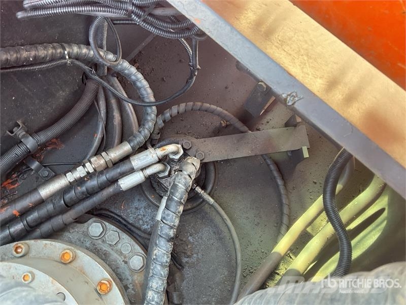 Hitachi ZX260LC-3G Tracked Excavator Raupenbagger
