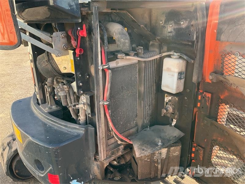 Hitachi ZX26U-6 Mini Excavator Minikaivukoneet < 7t