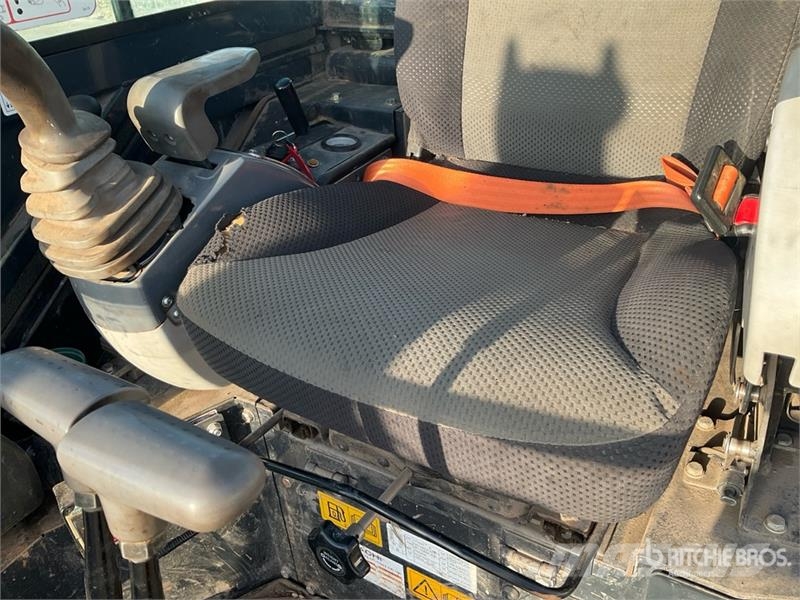 Hitachi ZX26U-6 Mini Excavator Minikaivukoneet < 7t