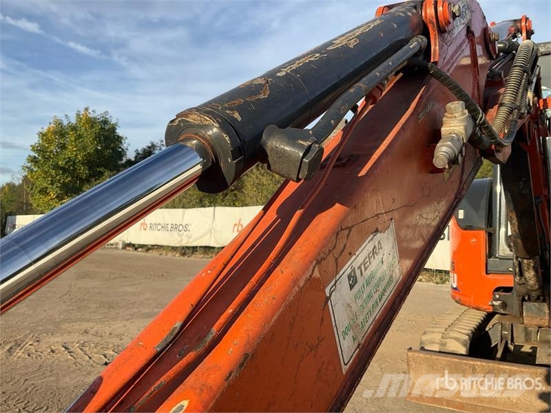 Hitachi ZX26U-6 Mini Excavator Minikaivukoneet < 7t