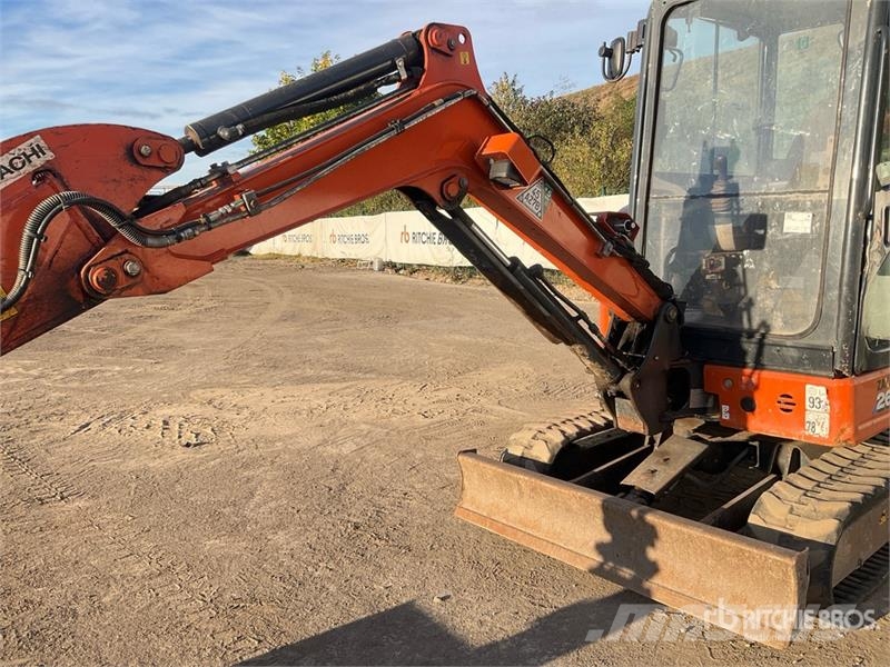 Hitachi ZX26U-6 Mini Excavator Minikaivukoneet < 7t