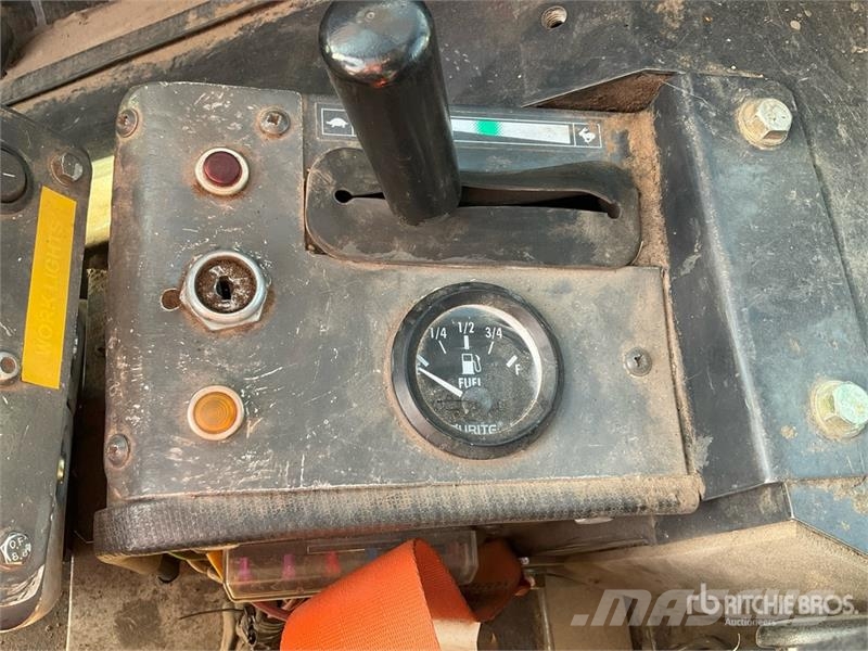 Hitachi ZX26U-6 Mini Excavator Minikaivukoneet < 7t
