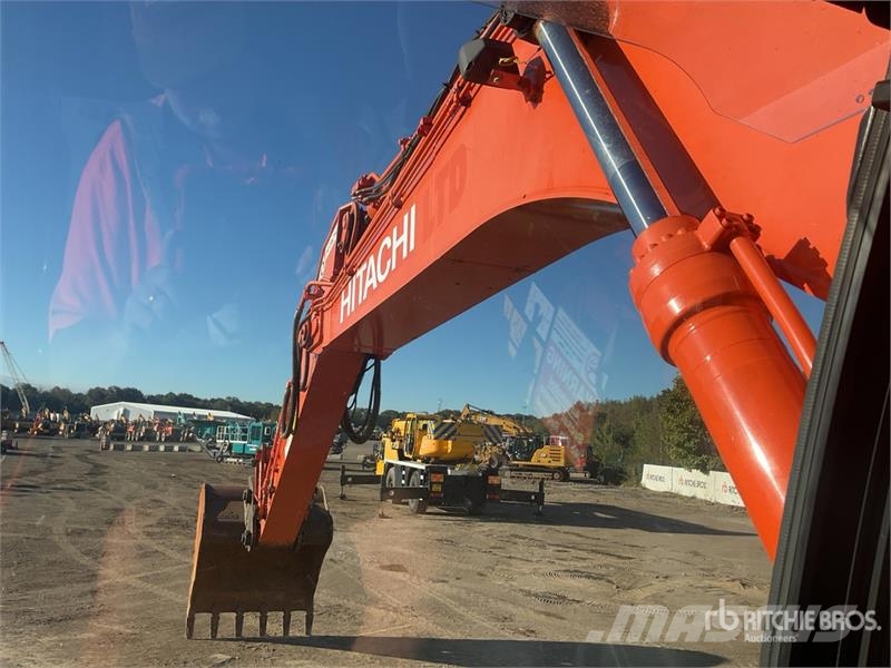 Hitachi ZX300LC-6 Tracked Excavator Bageri guseničari