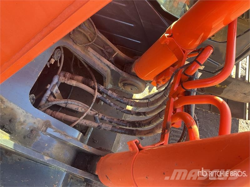 Hitachi ZX300LC-6 Tracked Excavator Bageri guseničari