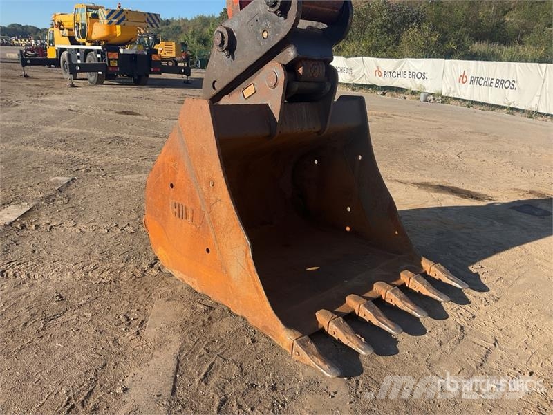 Hitachi ZX300LC-6 Tracked Excavator Bageri guseničari