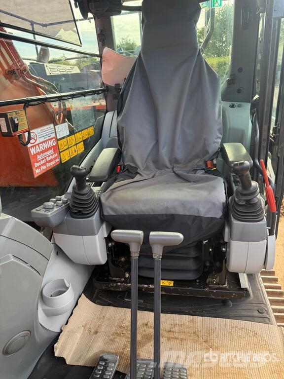 Hitachi ZX300LC-6 Tracked Excavator Crawler excavators
