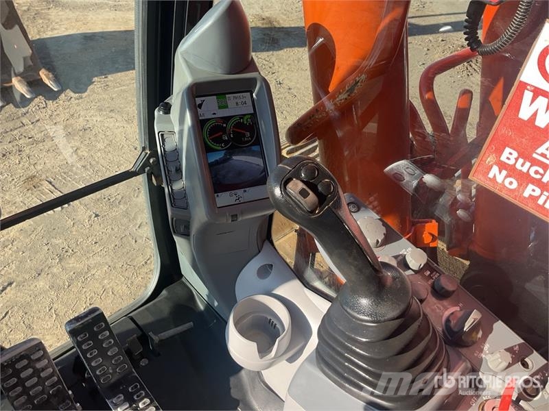 Hitachi ZX300LC-6 Tracked Excavator Bageri guseničari