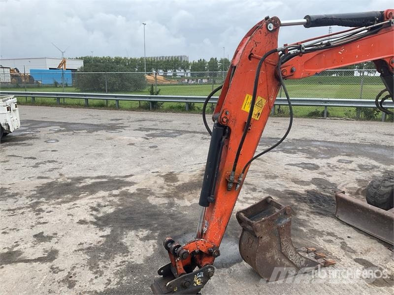 Hitachi ZX33U-5A CLR Mini Excavator Mini excavatoare < 7t