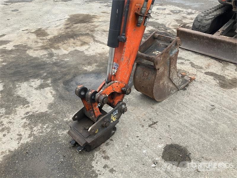 Hitachi ZX33U-5A CLR Mini Excavator Mini excavatoare < 7t