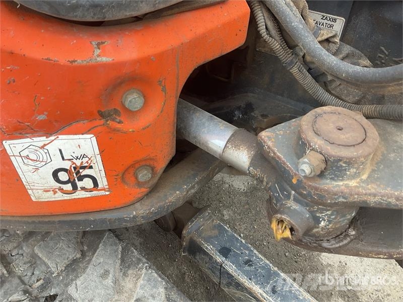 Hitachi ZX33U-5A CLR Mini Excavator Mini excavatoare < 7t