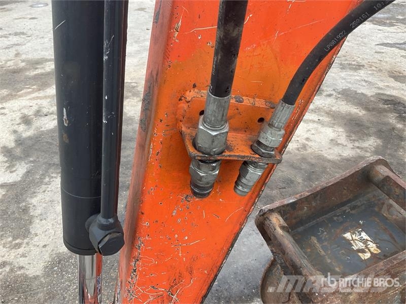 Hitachi ZX33U-5A CLR Mini Excavator Mini excavatoare < 7t