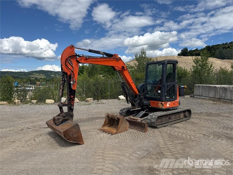 Hitachi ZX55U-5A aux enchères | Hitachi ZX55U-5A mini pelle <7t à