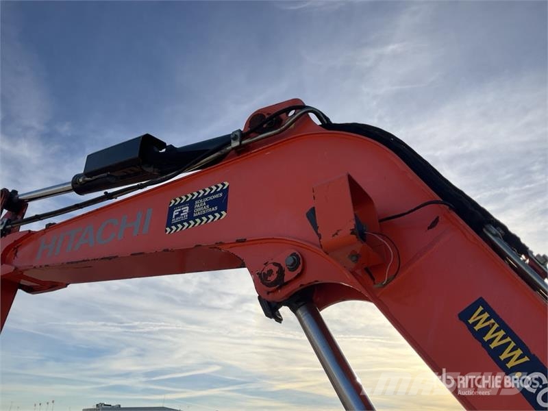 Hitachi ZX55U-5A CLR Mini Excavator حفارات صغيرة أقل من 7 طن (حفارات صغيرة)