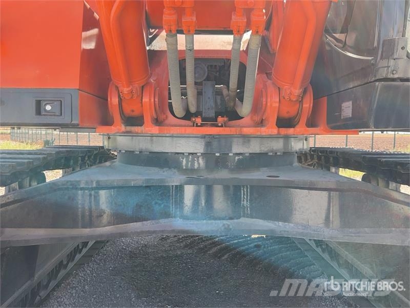 Hitachi ZX670LCH-3 Tracked Excavator Bageri gusjeničari