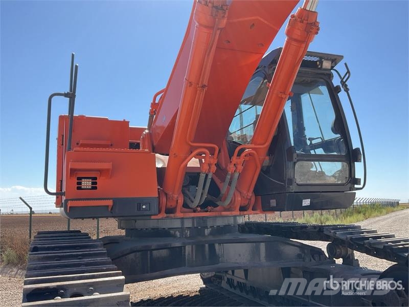 Hitachi ZX670LCH-3 Tracked Excavator Bageri gusjeničari