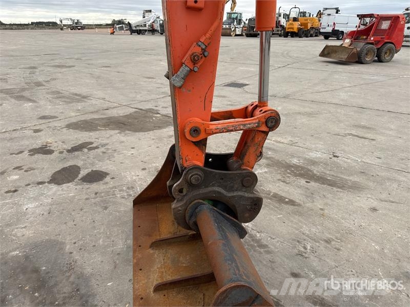 Hitachi ZX85USB-5A Pelle Sur Chenilles Tracked Excavator Lánctalpas kotrók
