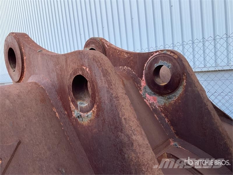 Hitachi ZX870LCR-5B Tracked Excavator Crawler excavators