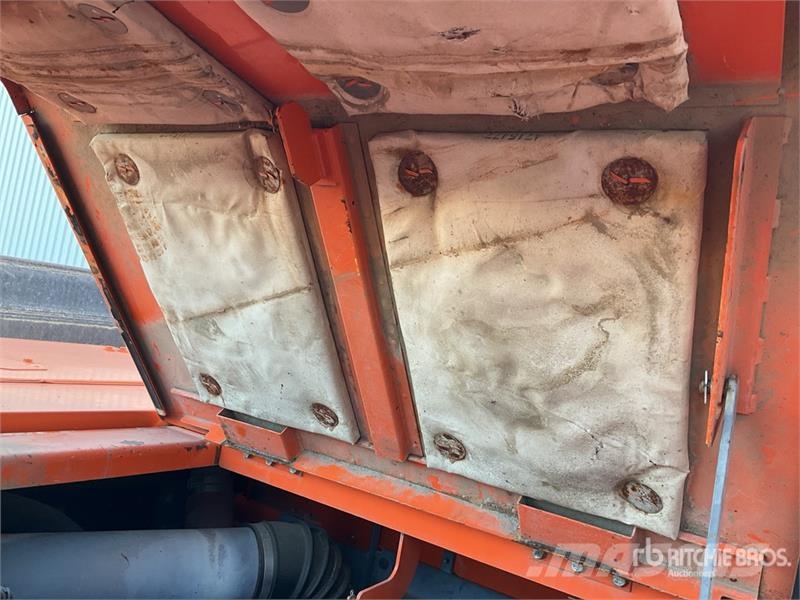 Hitachi ZX870LCR-5B Tracked Excavator Crawler excavators