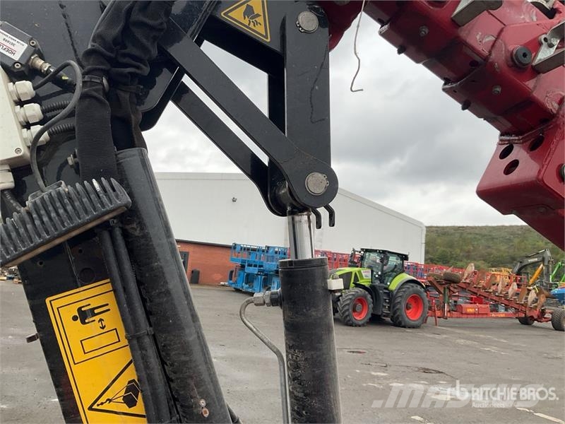 Hoeflon C6 3000 kg Crawler Compact Crane Crane parts and equipment