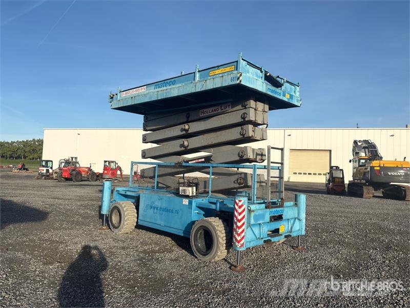 Holland Lift B-195DL25-4WD/P/N 4x4 Diesel Scissor Lift Škarjaste dvižne ploščadi