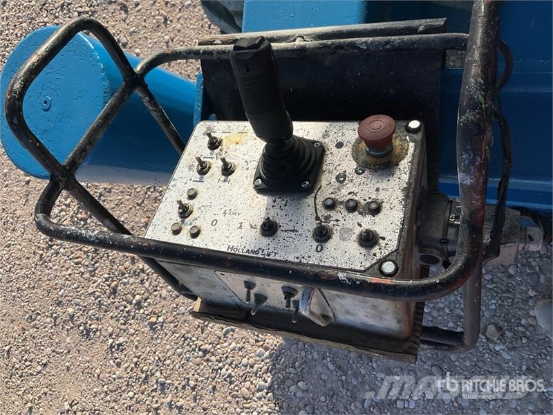 Holland Lift B-195DL25-4WD 4x4 Diesel Scissor Lift Elevadores de tesoura