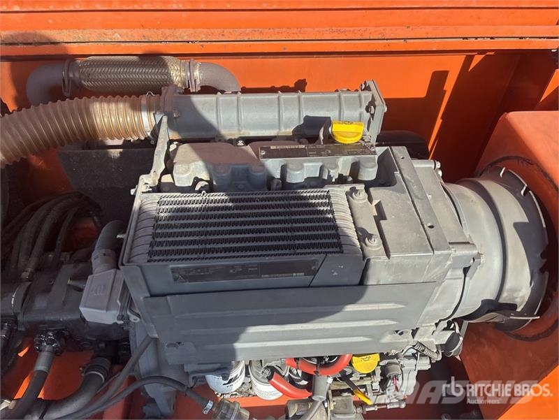 Holland Lift B195DL25G 4x4 Diesel Scissor Lift Schaarhoogwerkers