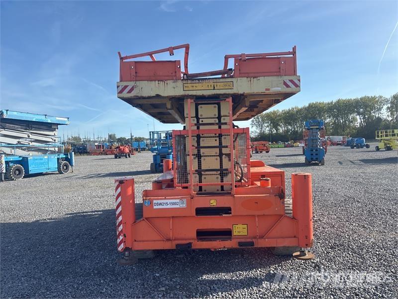 Holland Lift B195DL25G 4x4 Diesel Scissor Lift Schaarhoogwerkers