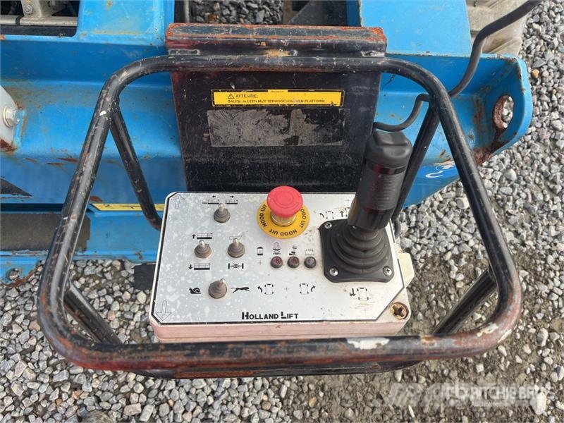 Holland Lift HL-160 E24 Electric Scissor Lift Makasli platformlar
