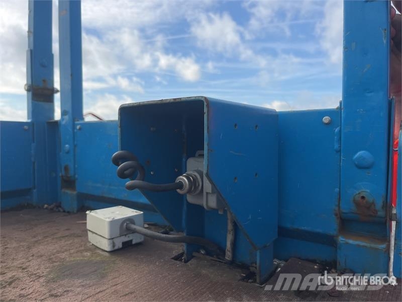 Holland Lift HL-160 E24 Electric Scissor Lift Makasli platformlar