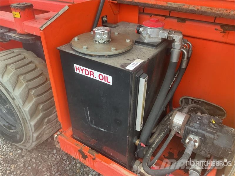 Holland Lift HL-220 D25 4x4 Diesel Scissor Lift Scheren-Arbeitsbühnen