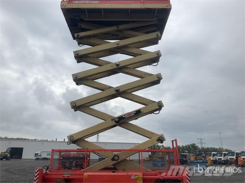 Holland Lift HL-220 D25 4x4 Diesel Scissor Lift Scheren-Arbeitsbühnen