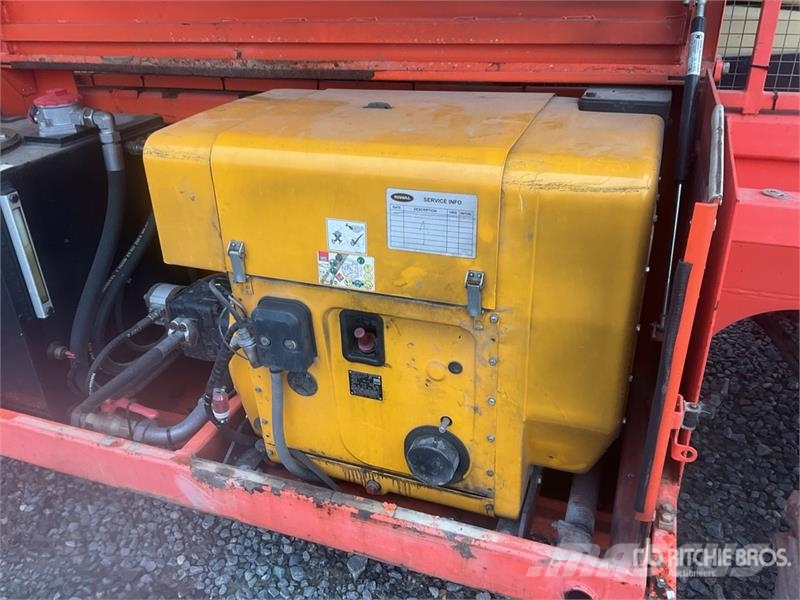 Holland Lift HL-220 D25 4x4 Diesel Scissor Lift Scheren-Arbeitsbühnen