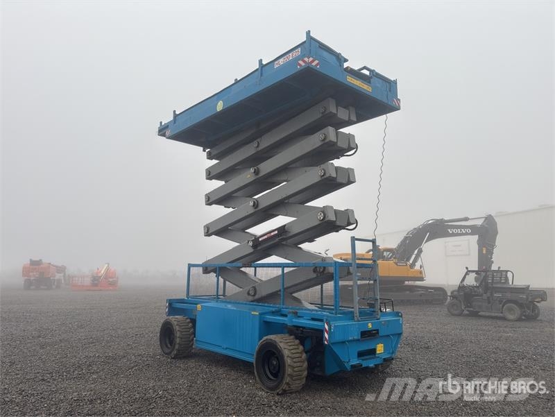 Holland Lift HL-220 E25 Electric Scissor Lift Scheren-Arbeitsbühnen