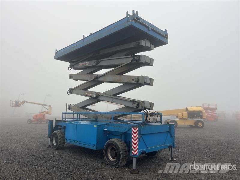 Holland Lift M-250DL274 4WD/P/N 4x4 Diesel Scissor Lift Šķerveida pacēlāji