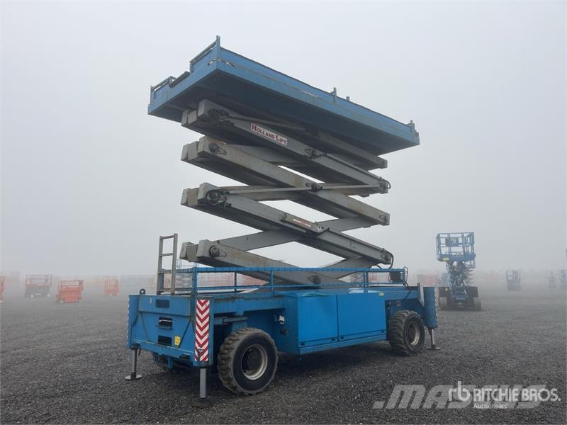 Holland Lift M-250DL274 4WD/P/N 4x4 Diesel Scissor Lift Šķerveida pacēlāji