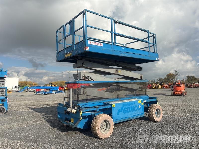 Holland Lift Q135.04.6292 Electric Scissor Lift Šķerveida pacēlāji