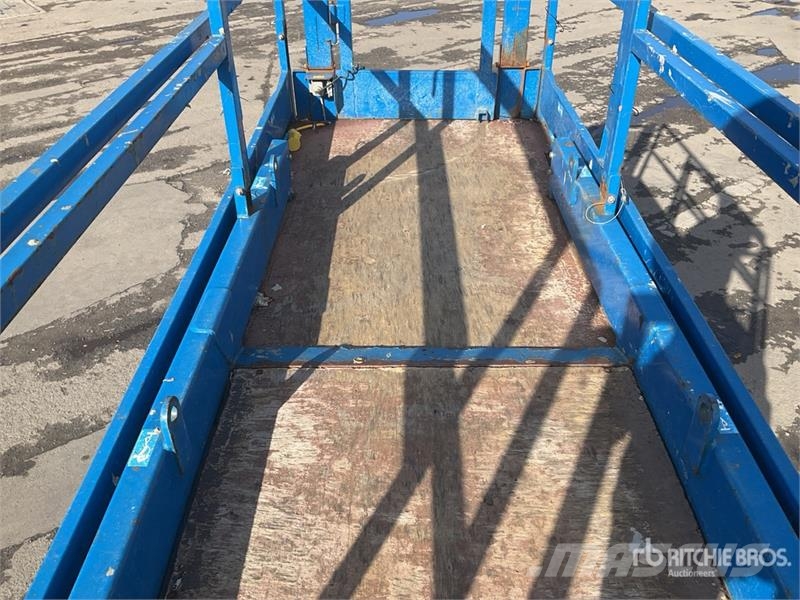  Holland N-165EL12 Electric Scissor Lift Schaarhoogwerkers